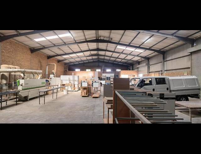 INDUSTRIAL PROPERTY TO RENT IN SILVERTON